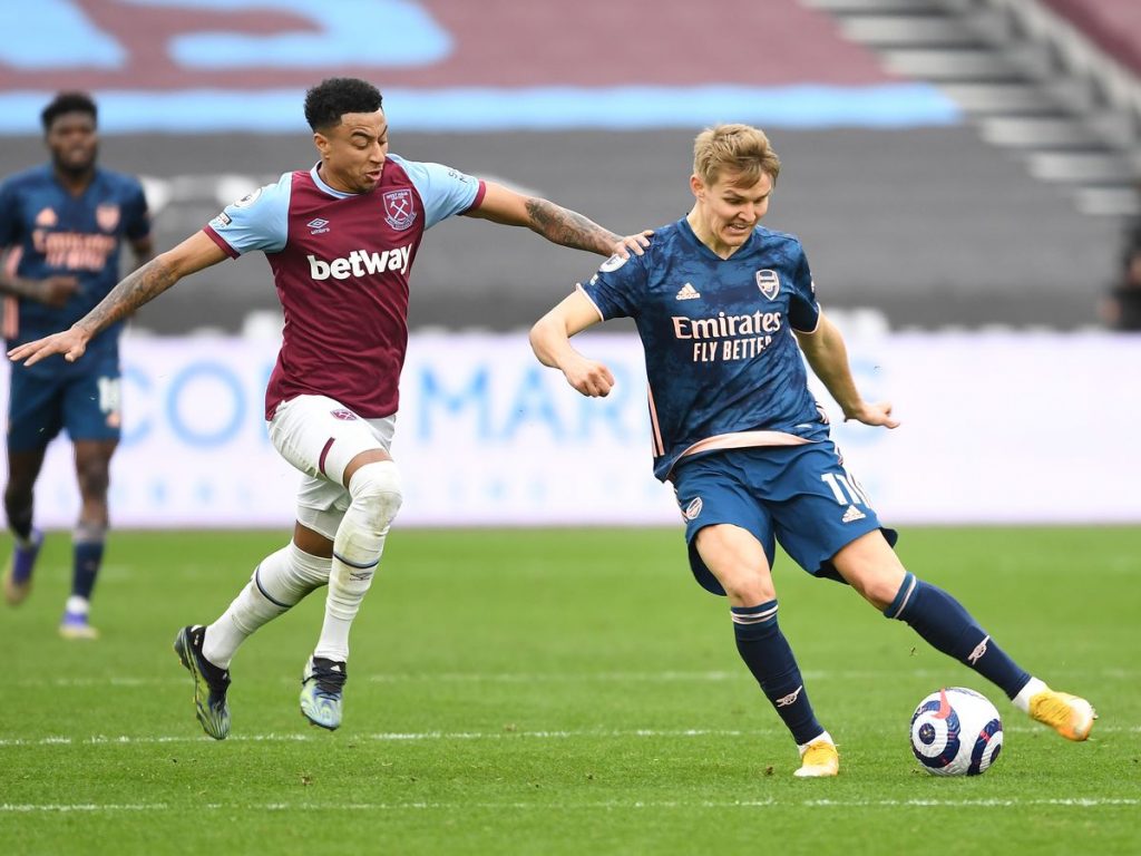 Odegaard playing against westham in a 3-3 draw.