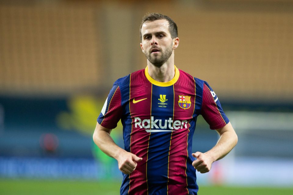 Miralem Pjanic tipped to leave on free transfer