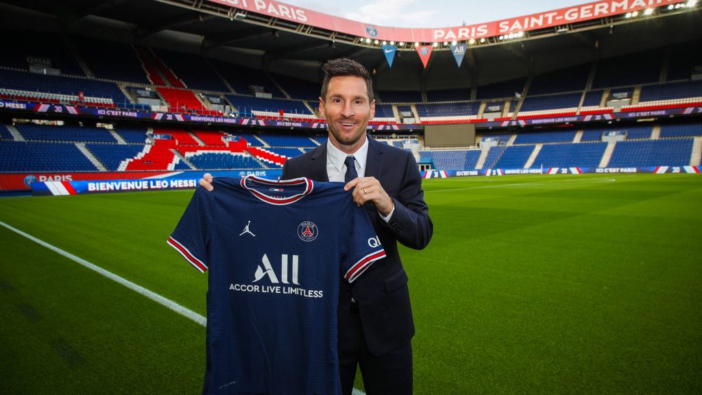 Lionel Messi joins PSG