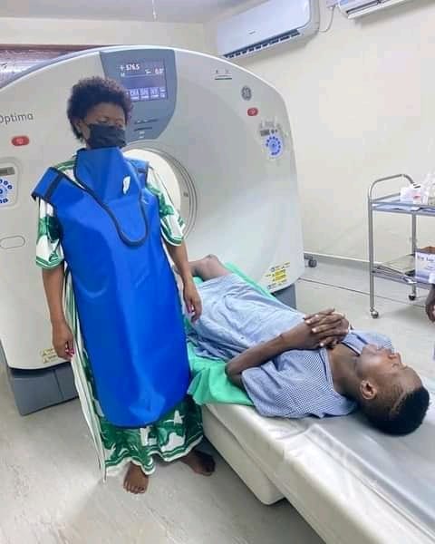 Jose Chameleone with his mum at Nakasero Hospital recently