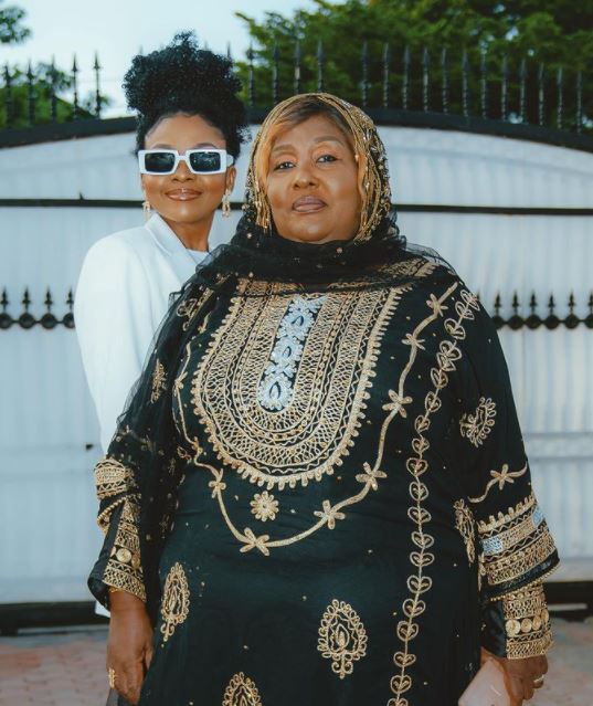 Zuchu with her mum, Khadija Kopa