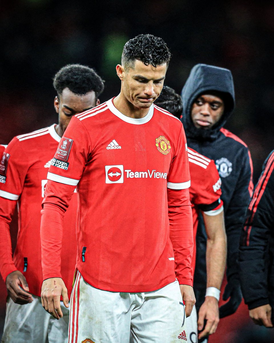 Manchester United players disappointed after shock defeat