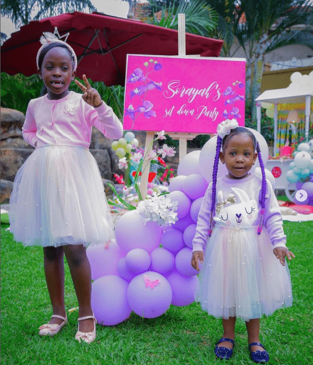 Sorayah (L) and Solange (R)